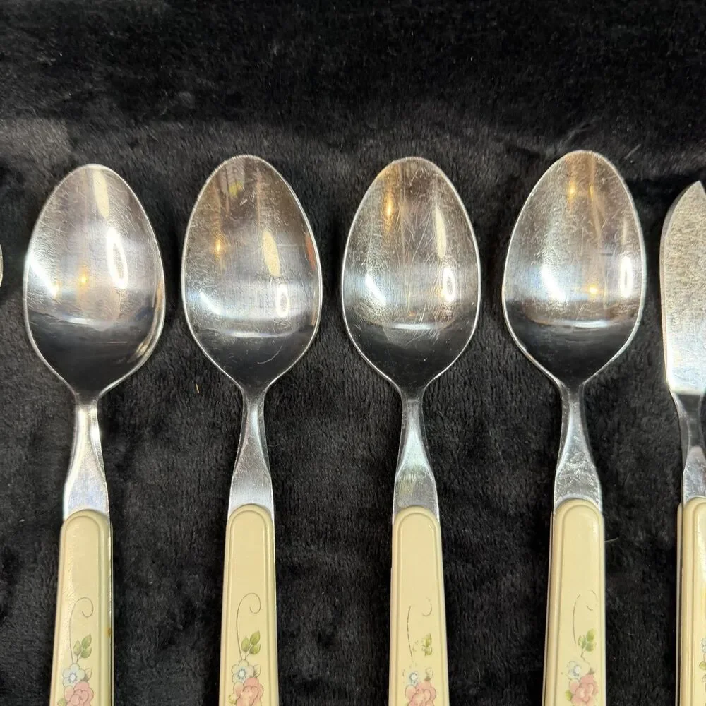 Pfaltzgraff Tea Rose Flatware 8 Piece Stainless Serving Pieces Country Vintage